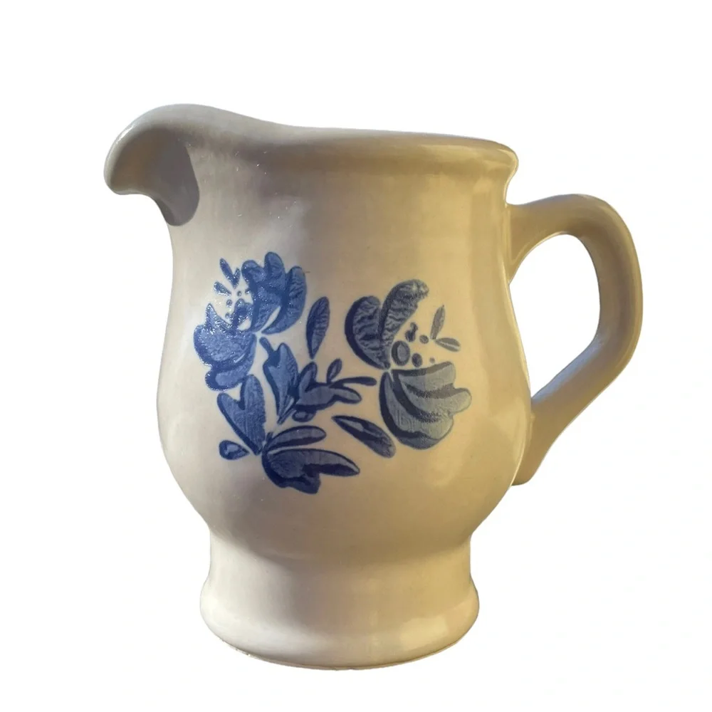 Pfaltzgraff Yorktowne Stonewear Creamer Pitcher